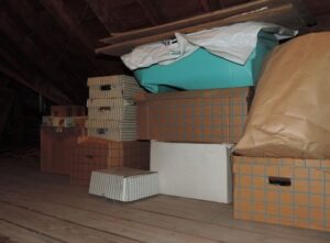How to Declutter After Personal Loss: 5 Tips