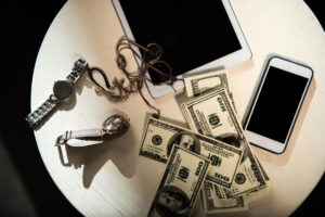 How to Move Your Valuables Safely – 8 Tips