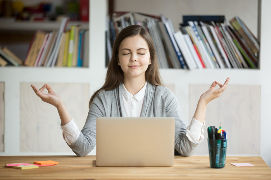 Pro Tips To Help You Declutter in the New Year